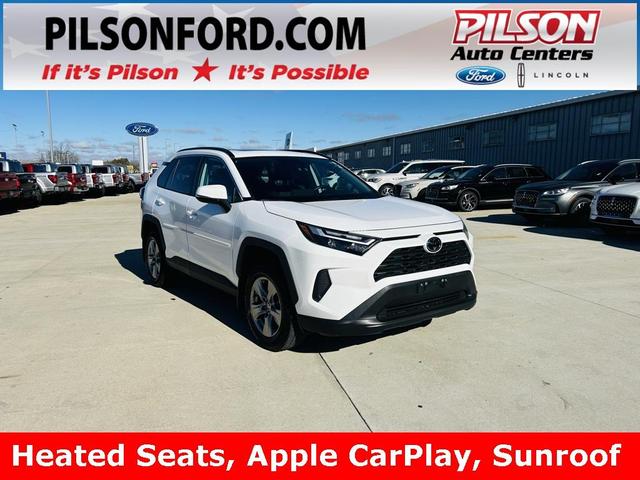 2022 toyota rav4 xle