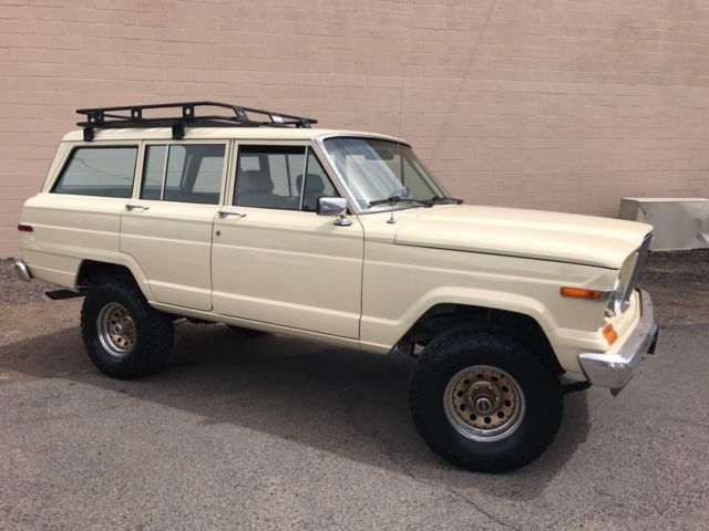 1986 grand wagoneer w/ retro 60s grill