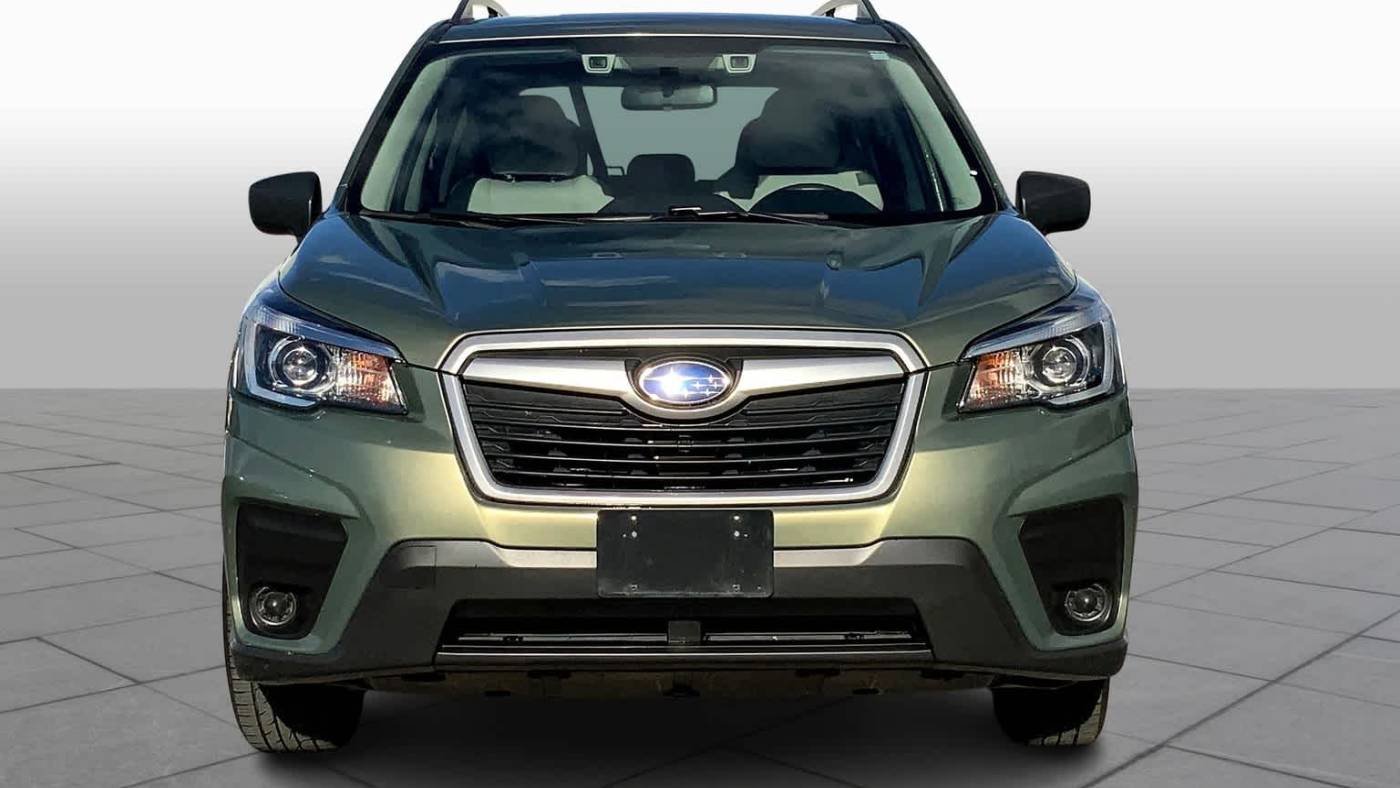 2020 subaru forester base