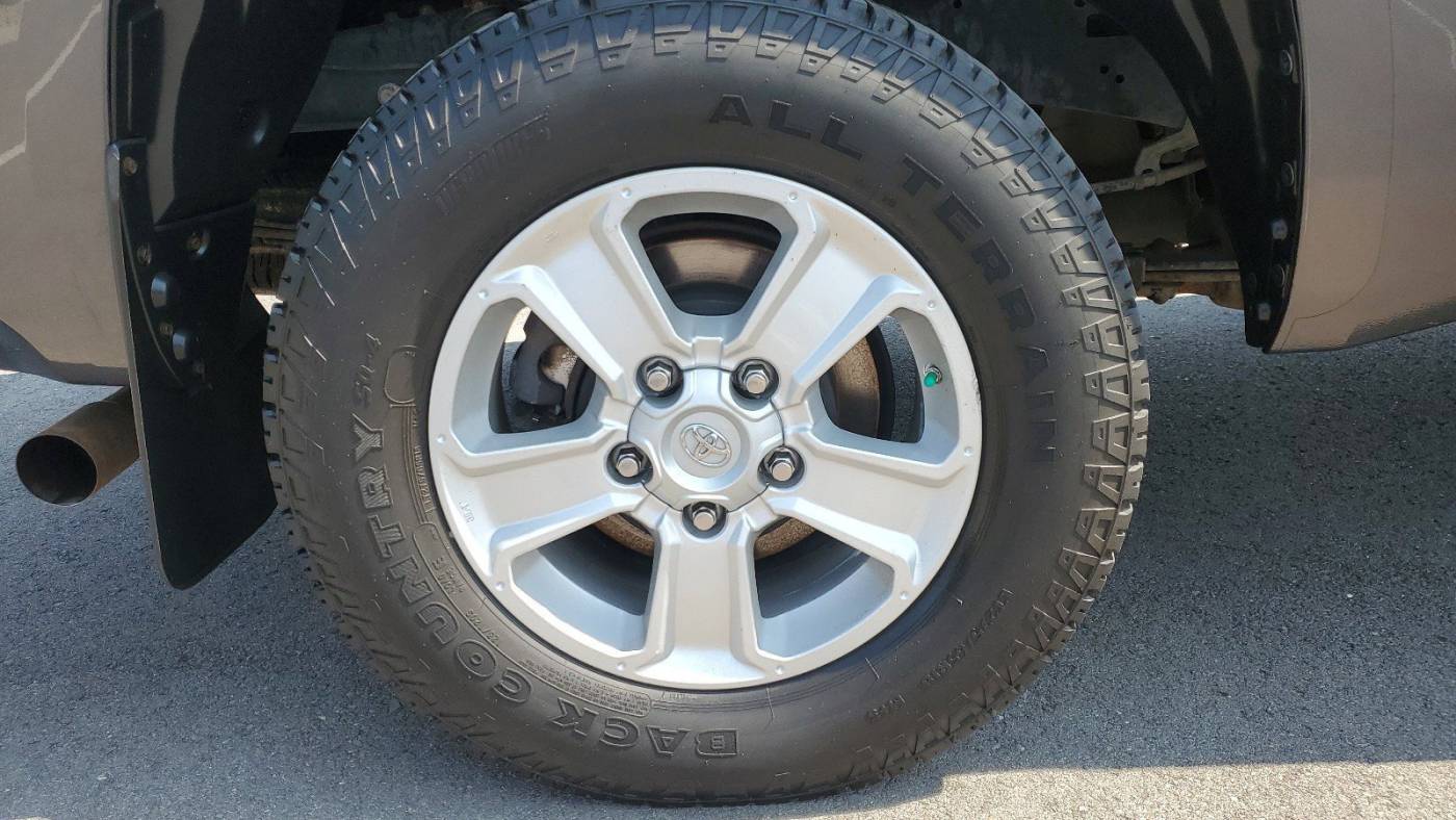 2016 toyota tundra sr5