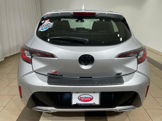 2022 toyota corolla hatchback se