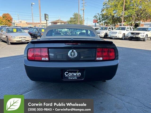 2007 ford mustang v6 deluxe