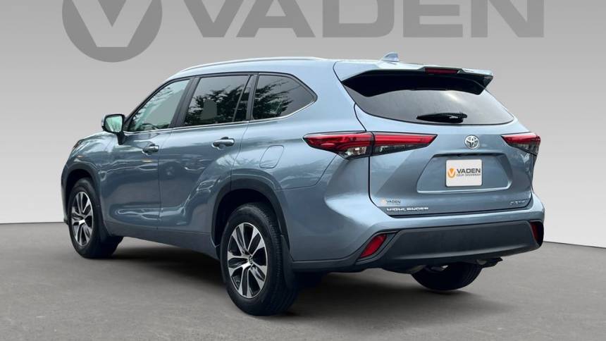 2023 toyota highlander xle