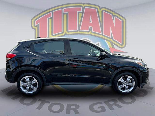2022 honda hr-v lx