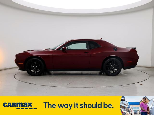 2018 dodge challenger sxt plus
