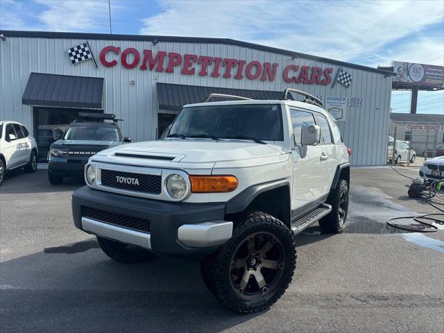 2013 toyota fj cruiser base