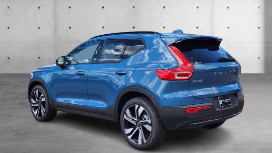 2024 Volvo XC40
