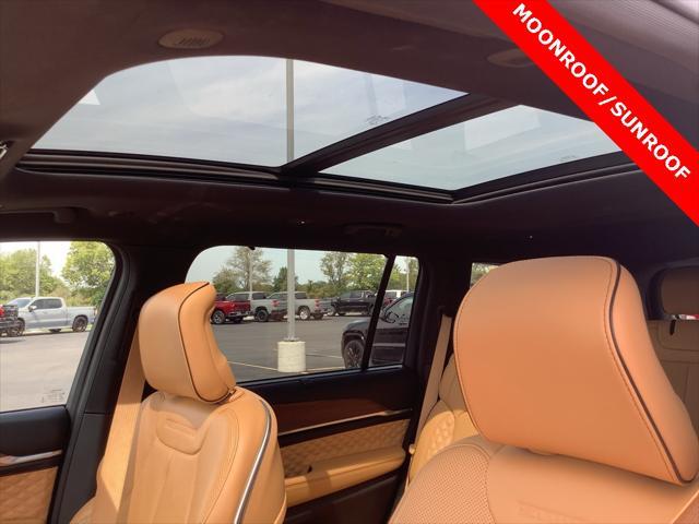2023 jeep grand cherokee l summit
