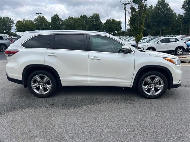 2015 toyota highlander limited
