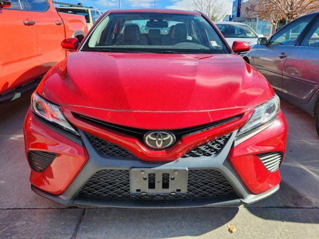 2020 toyota camry se