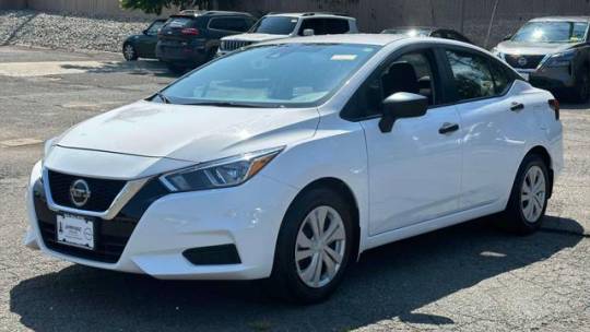 2022 nissan versa s