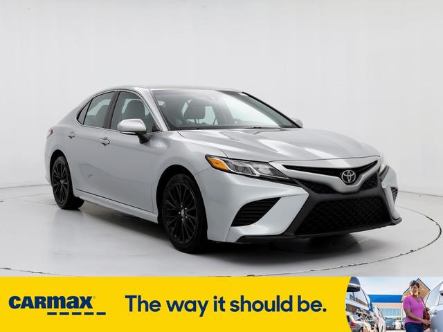 2018 toyota camry se