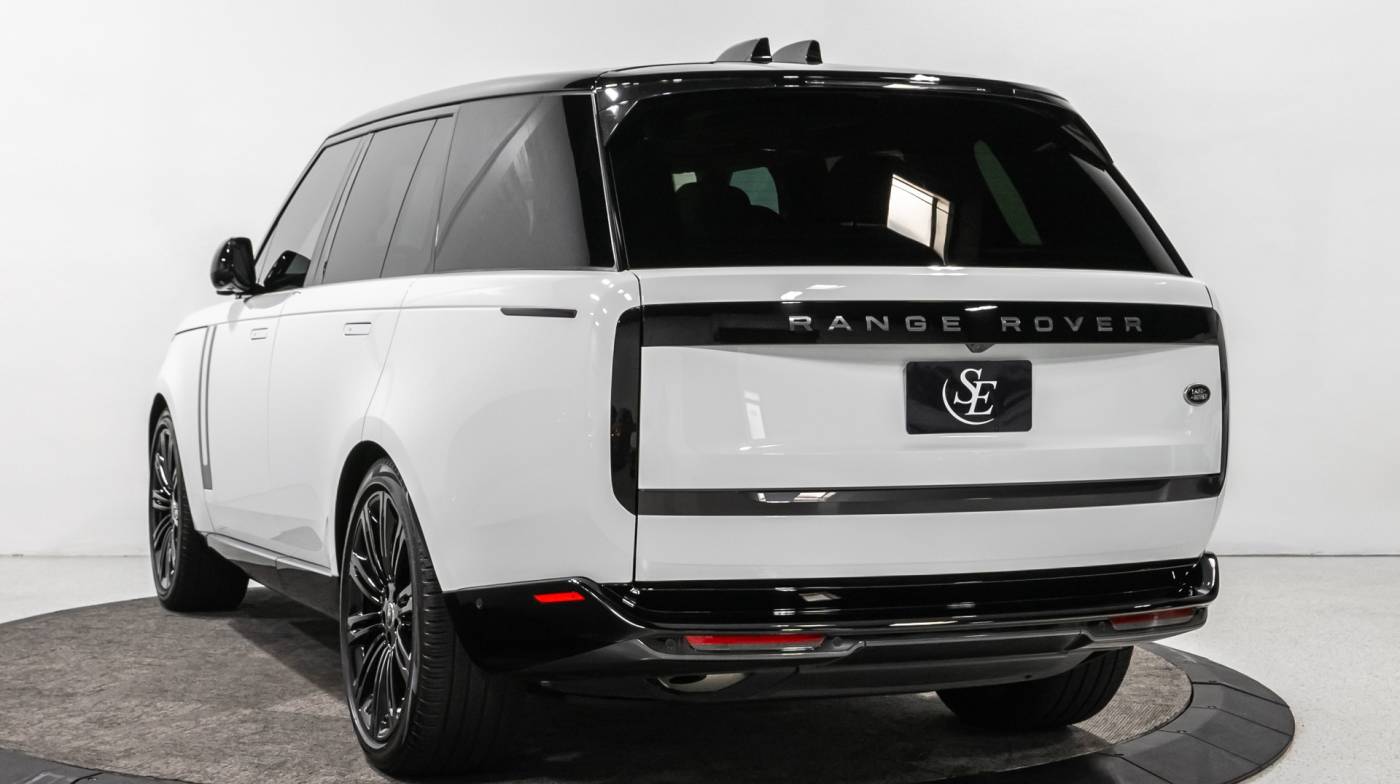 2023 land rover range rover p400 se