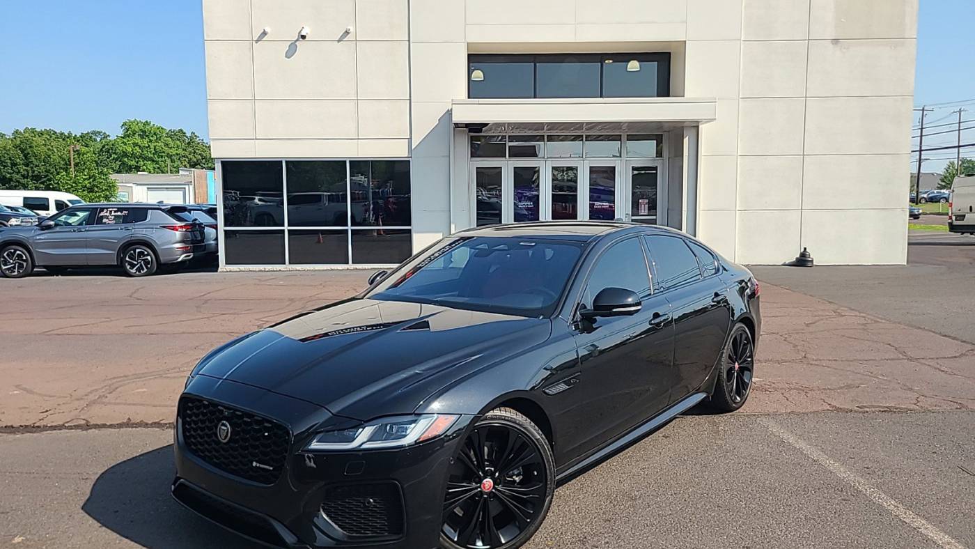 2021 jaguar xf p300 r-dynamic se