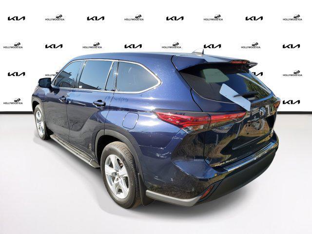 2022 toyota highlander l