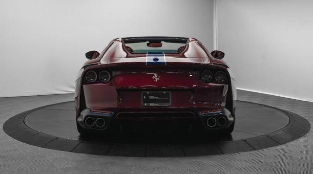 2021 ferrari 812 gts base