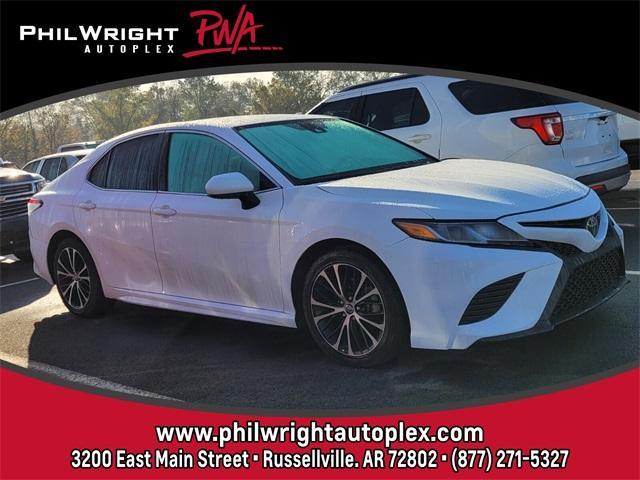 2019 toyota camry se