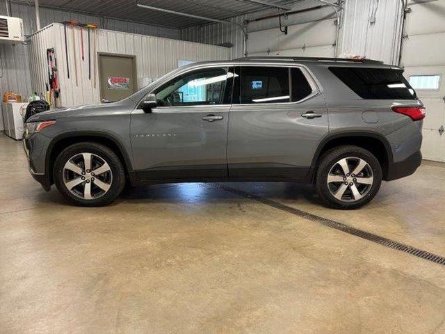 2021 chevrolet traverse lt leather