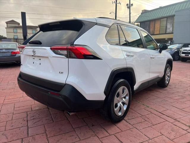 2021 toyota rav4 le
