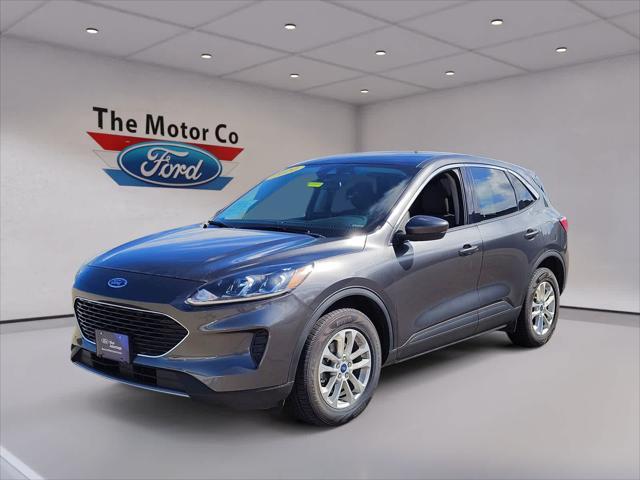 2020 ford escape se