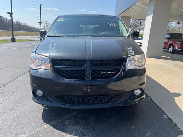 2019 dodge grand caravan se