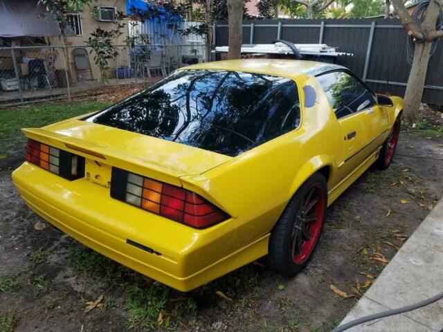 1990 chevrolet camaro iroc-z 5.0l