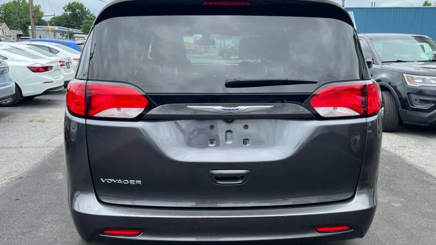 2020 chrysler voyager lxi