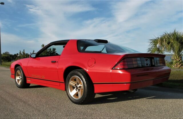 1986 chevrolet camaro iroc-z, only 2,812 miles.collector quality, 100% orignial