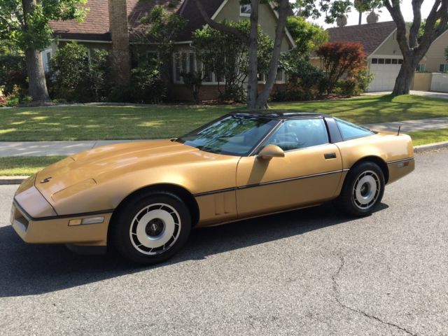 1984 chevrolet corvette c4 coupe only 82k miles!! clean!!!