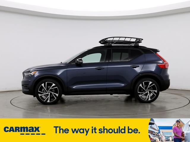 2022 volvo xc40 t5 r-design
