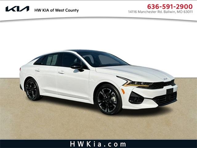 2022 kia k5 gt-line