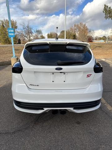2018 ford focus st base