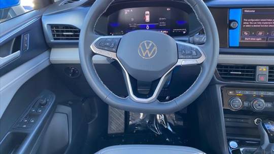 2024 Volkswagen Taos