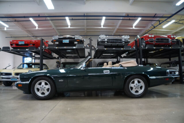 72170 miles 6 cyl 4.0l manualconvertible