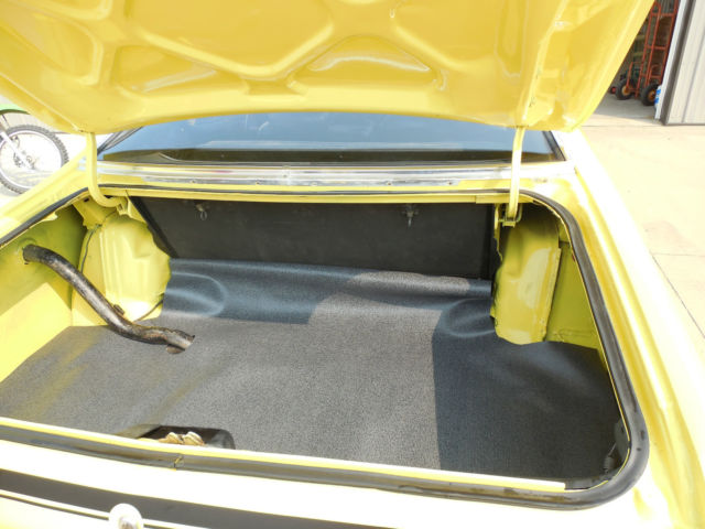 1975 plymouth duster custom coupe 2-door