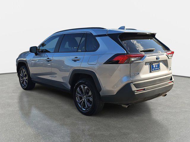2022 toyota rav4 hybrid xle premium