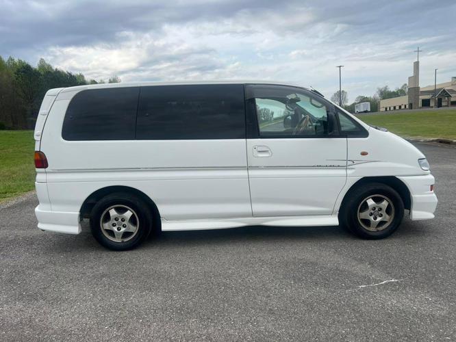 1998 mitsubishi delica in cleveland, tennessee