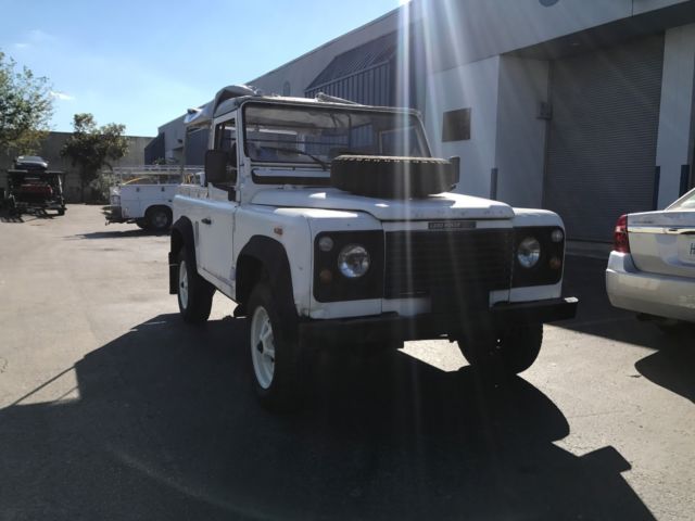 land rover defender 90 turbo diesel safari left hand drive ex united nations