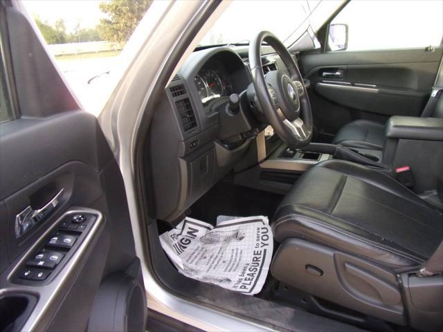 2012 jeep liberty jet