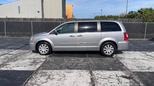 2016 Chrysler Town & Country