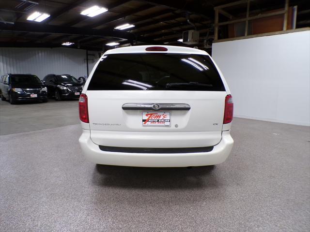 2003 chrysler town & country ex