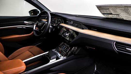 2024 Audi Q8 e-tron