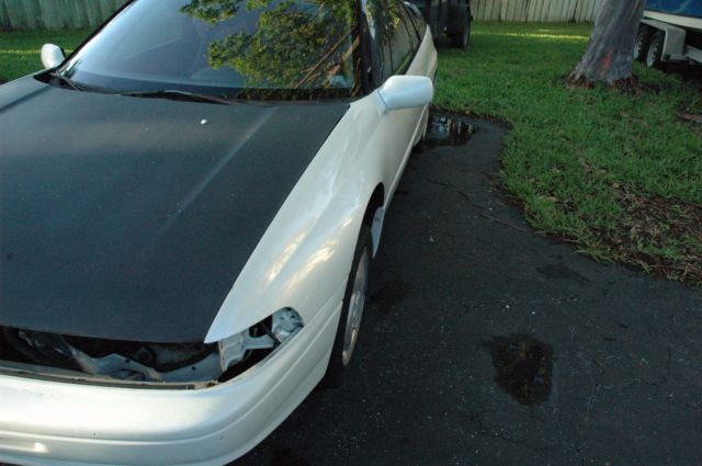 pearl white 1992 subaru svx