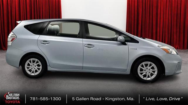 2013 toyota prius v three