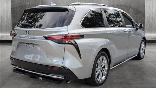 2021 toyota sienna platinum 7-passenger