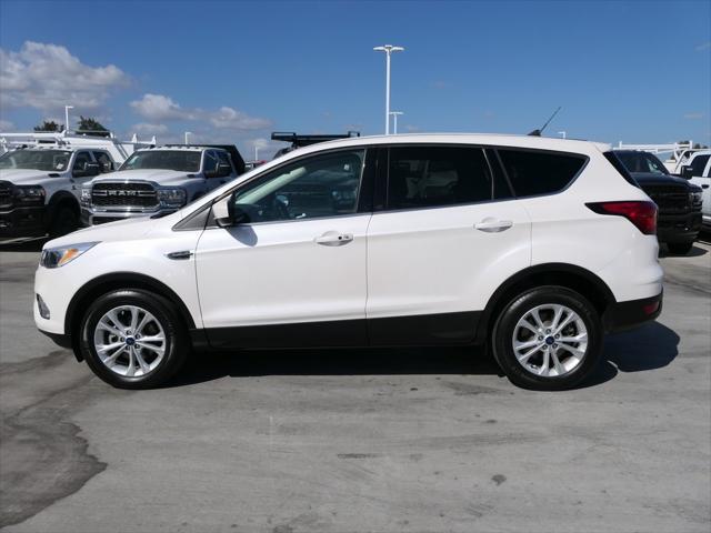 2019 ford escape se