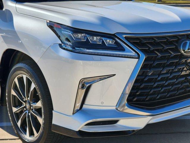 2021 lexus lx 570 three-row