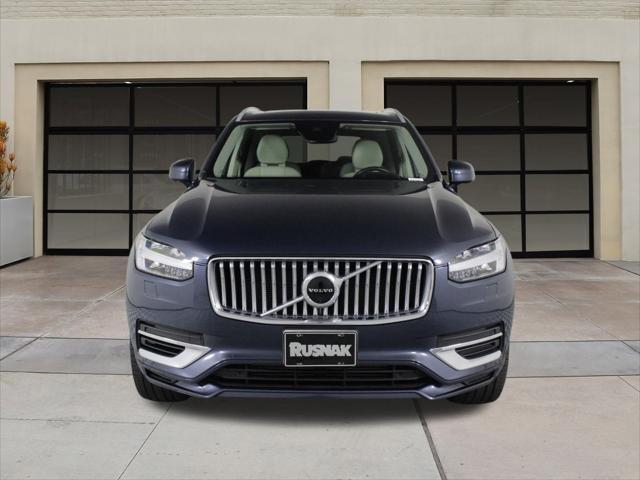 2022 volvo xc90 recharge plug-in hybrid t8 inscription expression 6 passenger