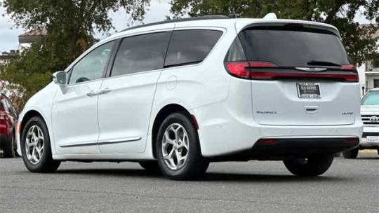 2022 chrysler pacifica limited