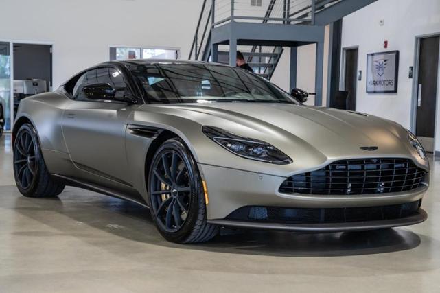 2023 aston martin db11 v8